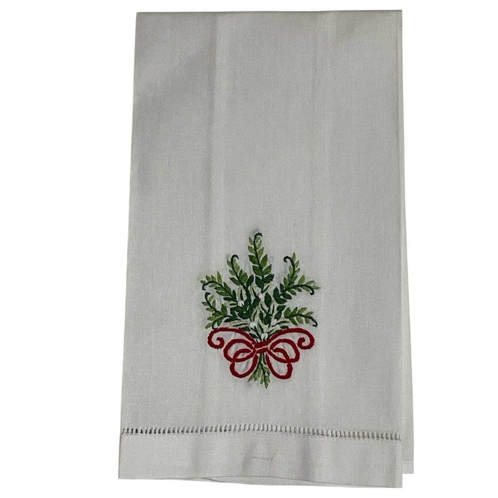 Holiday Greenery Embroidered White Cotton Guest Hand Towel